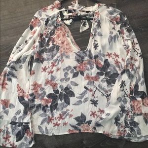 American Eagle shirt